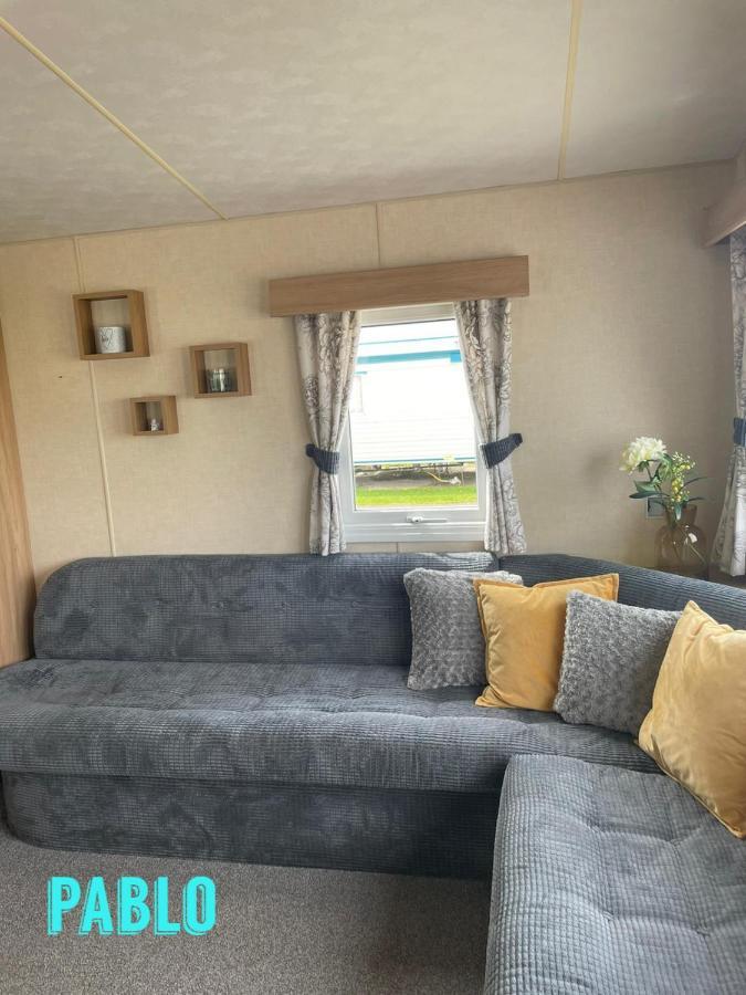 Towyn Six Berth En Suite Caravan Rhyl Exterior foto