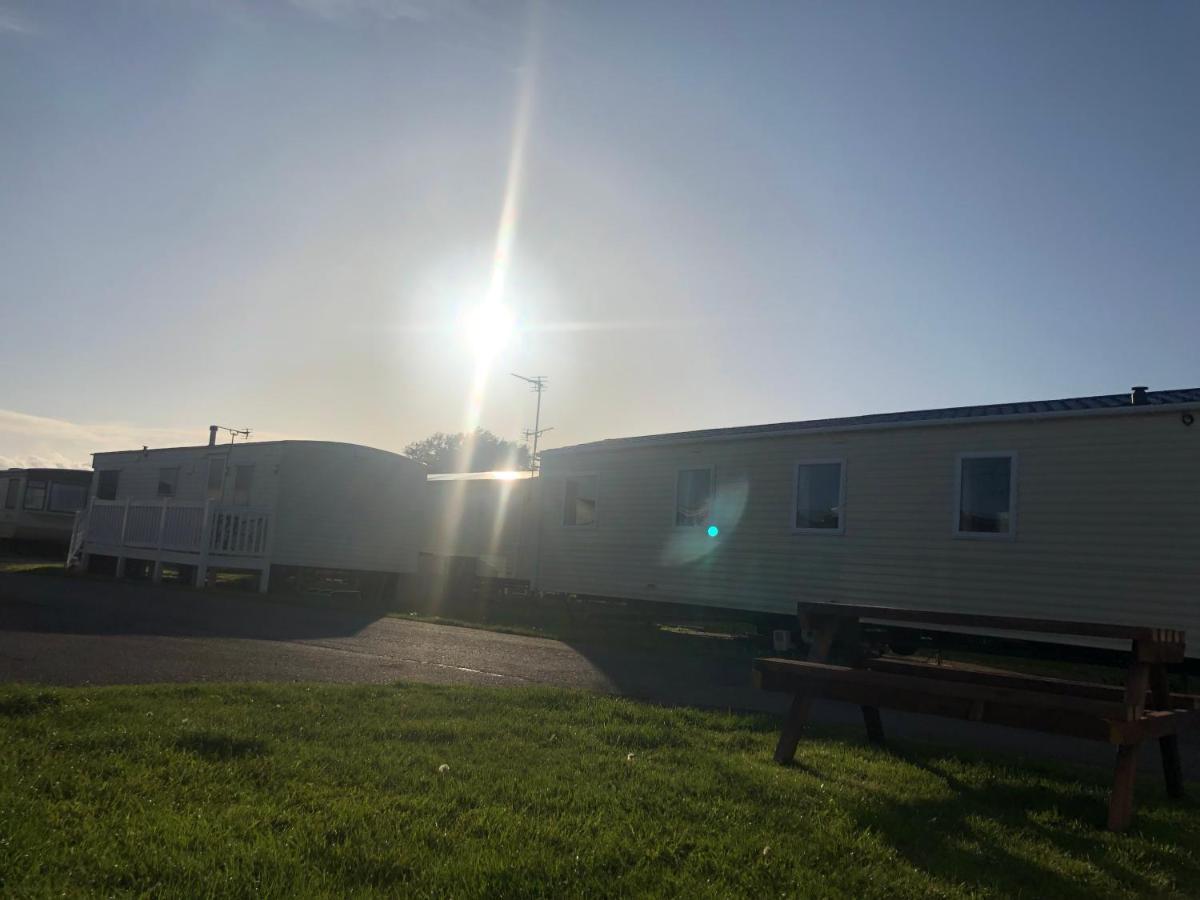 Towyn Six Berth En Suite Caravan Rhyl Exterior foto